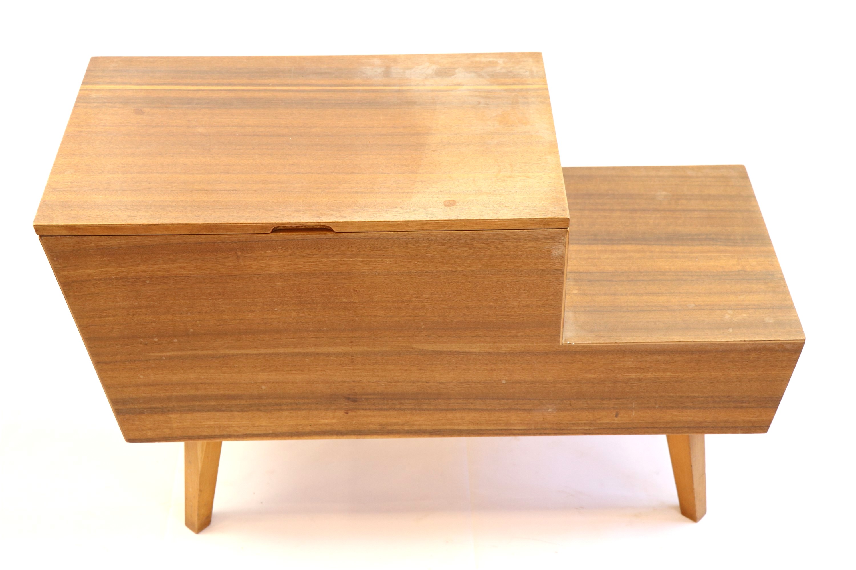 A mid-20th Century teak sewing box / table, 75 cm x 33 cm x 46 cm - Image 3 of 6