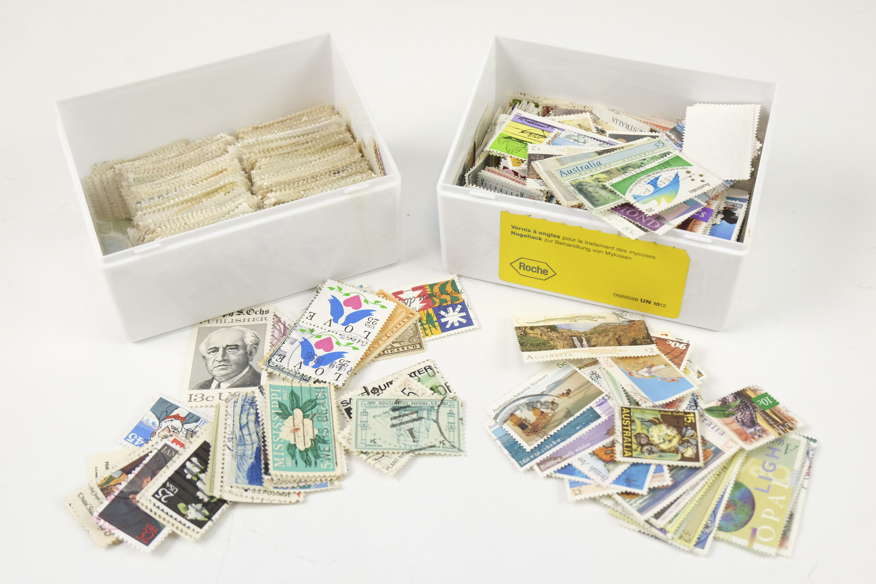A large group of stock cards containing an extensive collection of GB and world stamps, including - Image 11 of 14