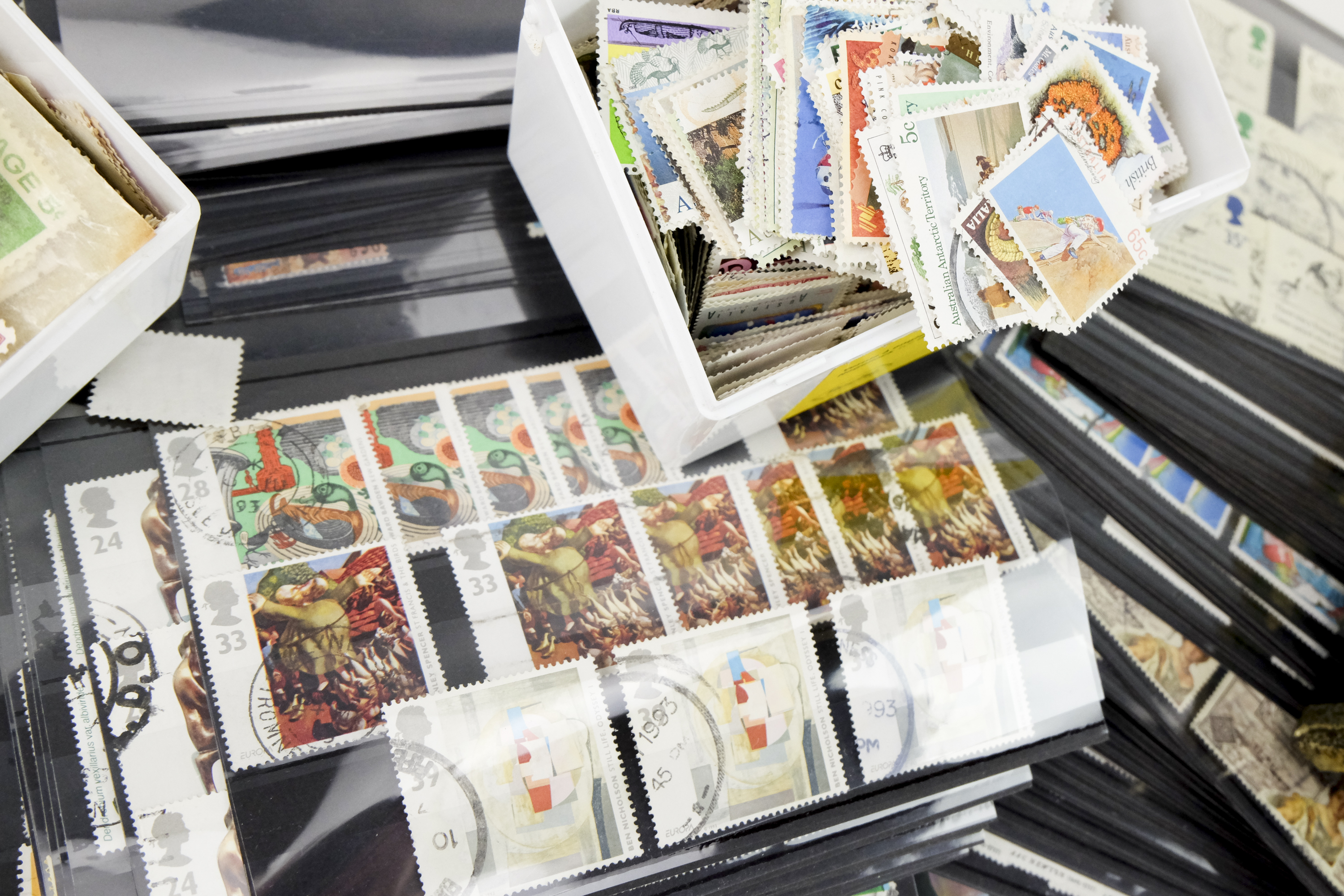 A large group of stock cards containing an extensive collection of GB and world stamps, including - Image 3 of 14