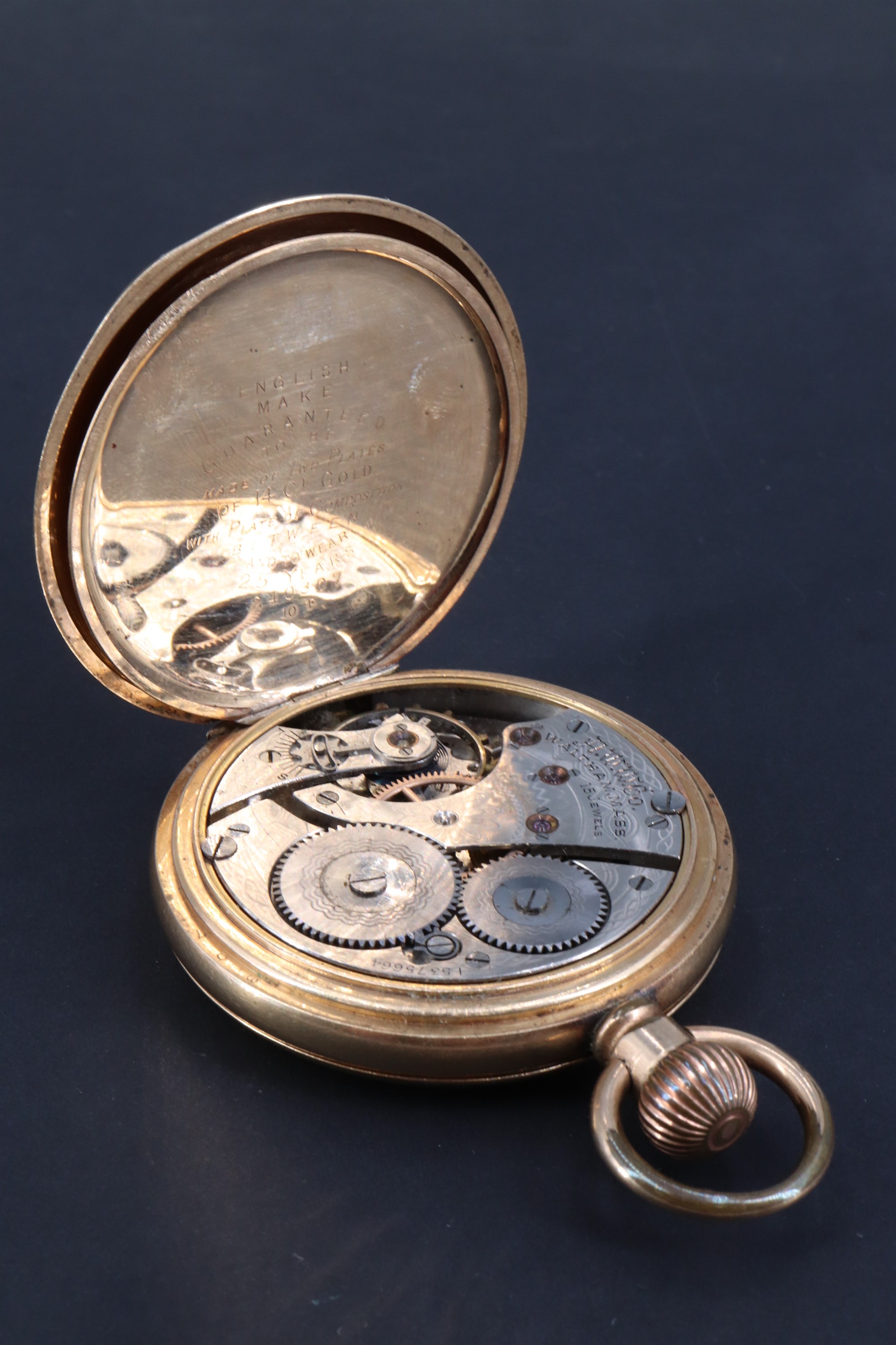 A Waltham gold-plated hunter pocket watch, early 20th Century, 50 mm excluding stem and bow, (runs - Image 5 of 7