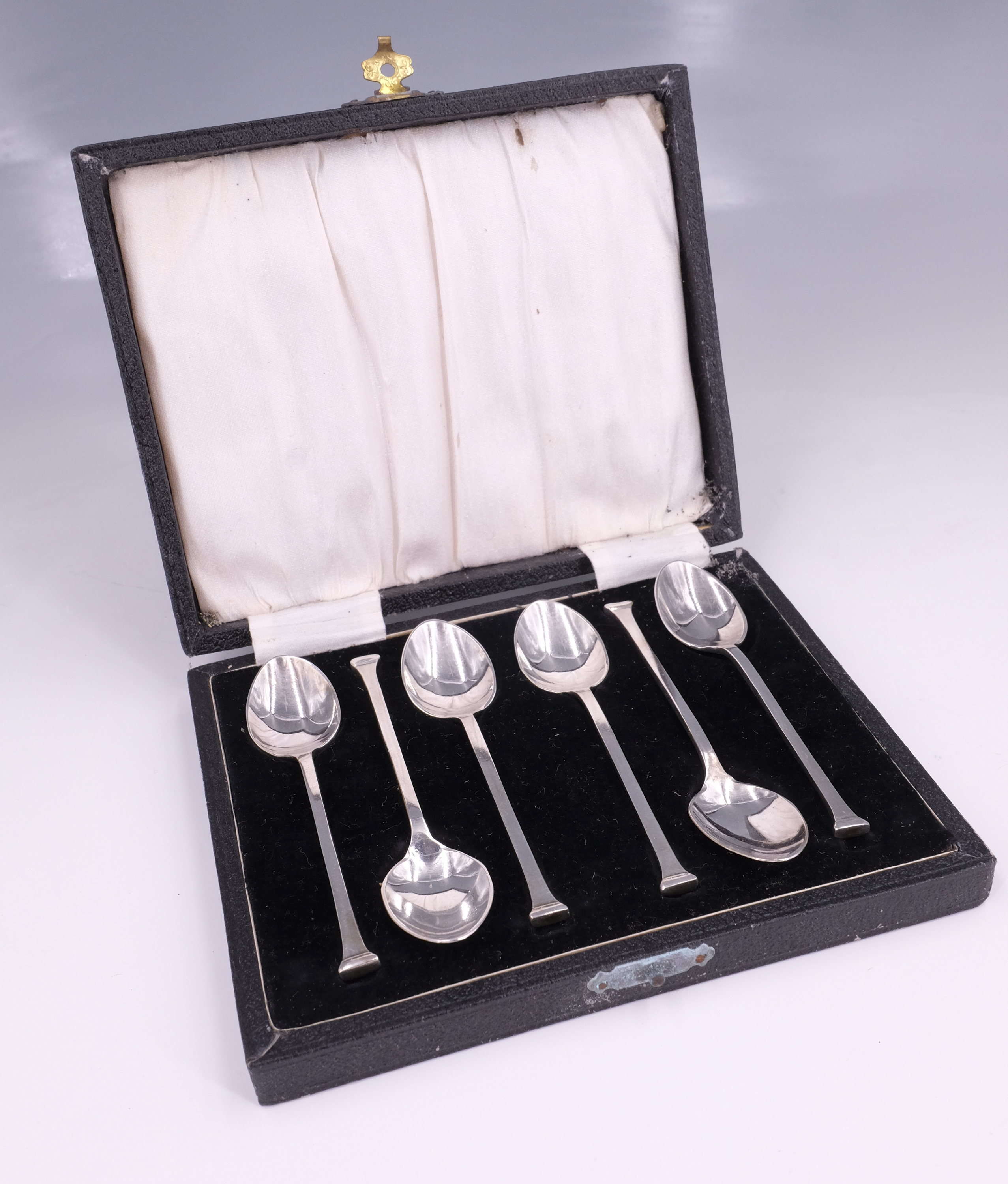 Vintage cases sets of electroplate cutlery, Victorian electroplate candlesticks, a tray, toast - Image 5 of 10