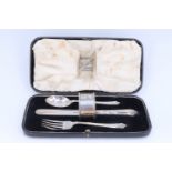 A 1920s cased silver Christening set, John & William F Deakin, Sheffield, 1929, 77 g excluding case,