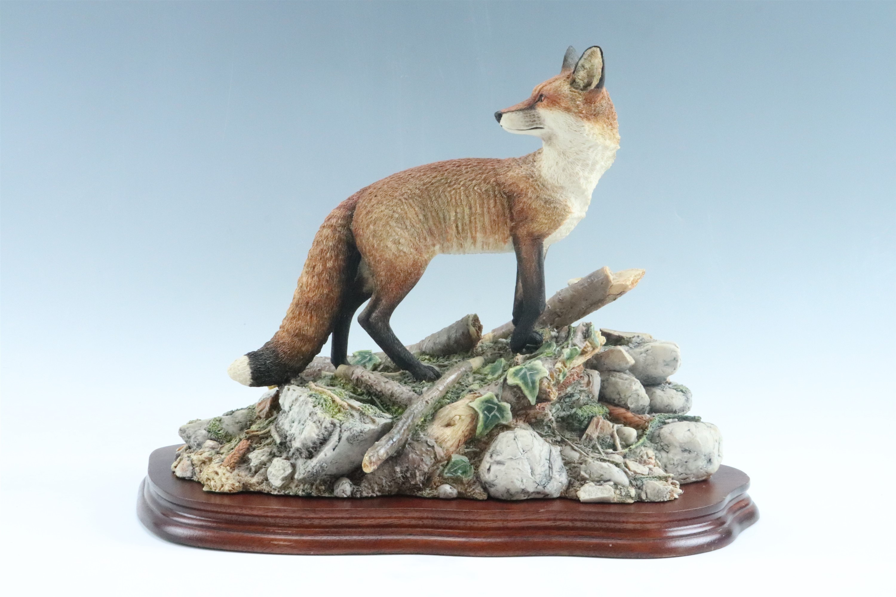 A Border Fine Arts limited edition figurine, The Last Look, number 669/1250, 34 x 27 cm