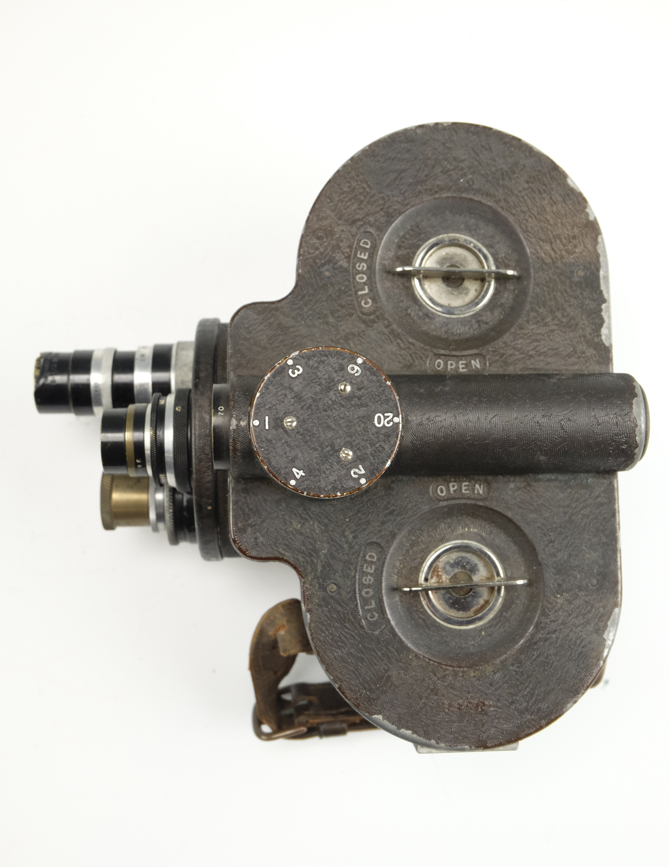 A cased Bell & Howell Filmo 70-DA 16 mm cine camera body, having a three lens turret mounted with - Image 4 of 6