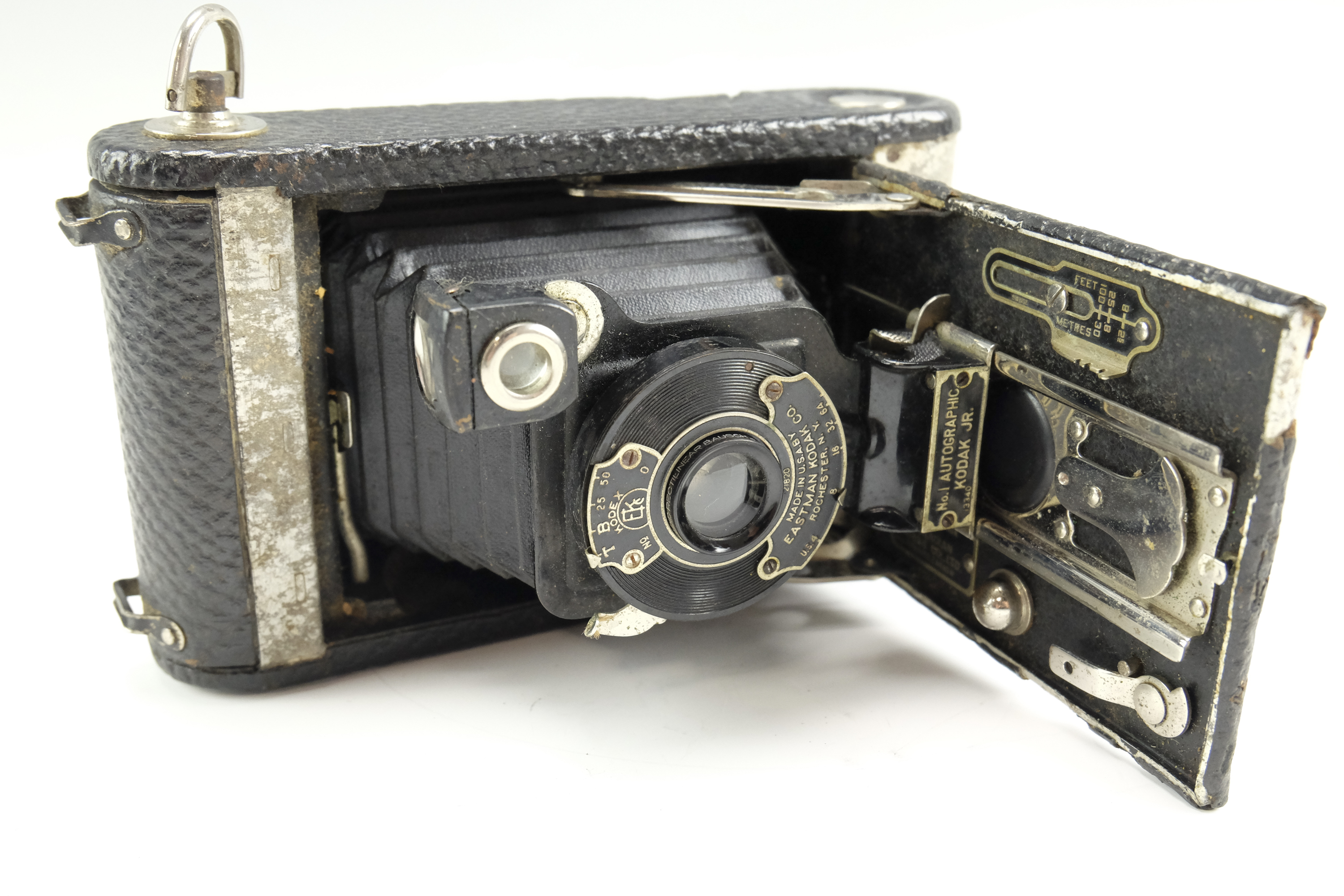 A group of vintage film cameras, including a No 1A Pocket Kodak, a Zeiss Ikon Klio, an Agfa Isola, a - Image 5 of 18