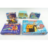 A collection of Scooby-Doo collectors cards by DeAgostini, in Mystery Machine tin, together with a