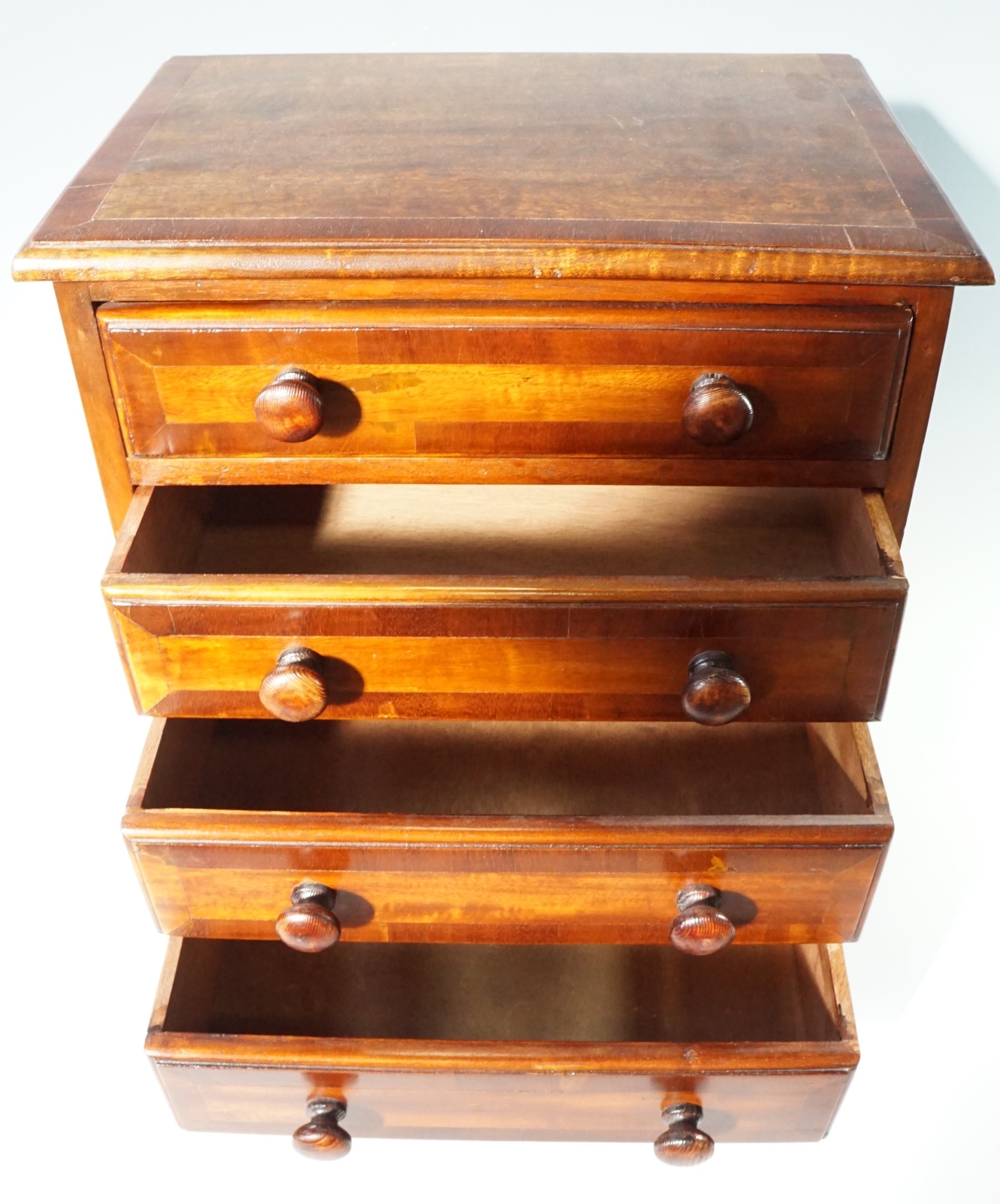 A miniature early 19th Century style mahogany cross-banded chest of drawers, 43 cm x 29 cm x 53 cm - Image 3 of 5