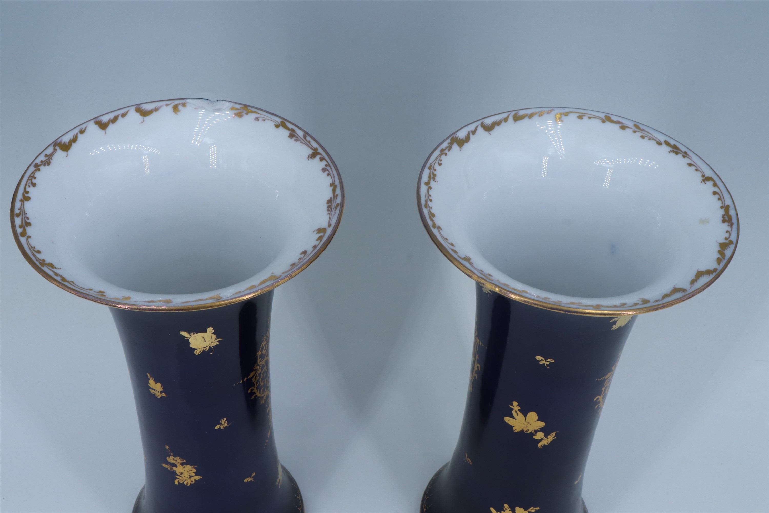 A pair of late 19th / early 20th Century Dresden cobalt blue porcelain vases each of waisted form - Image 4 of 6