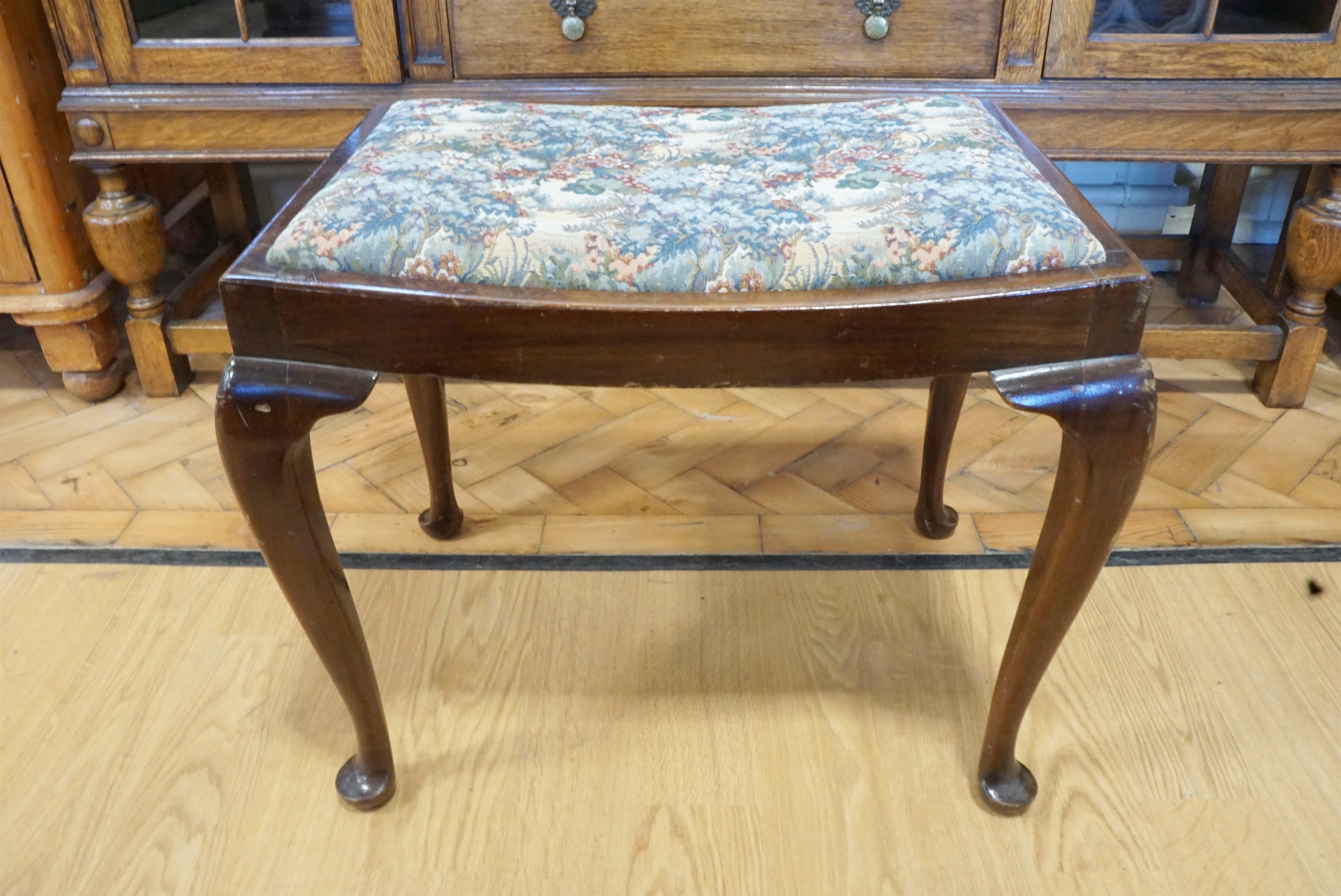 An early 20th Century Georgian style mahogany dressing table stool