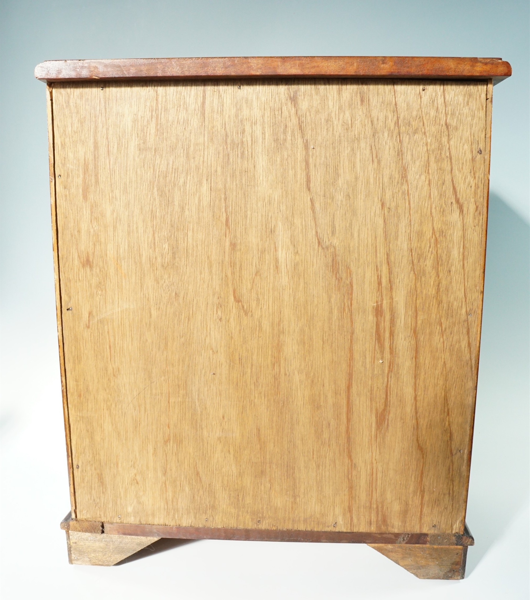A miniature early 19th Century style mahogany cross-banded chest of drawers, 43 cm x 29 cm x 53 cm - Image 5 of 5