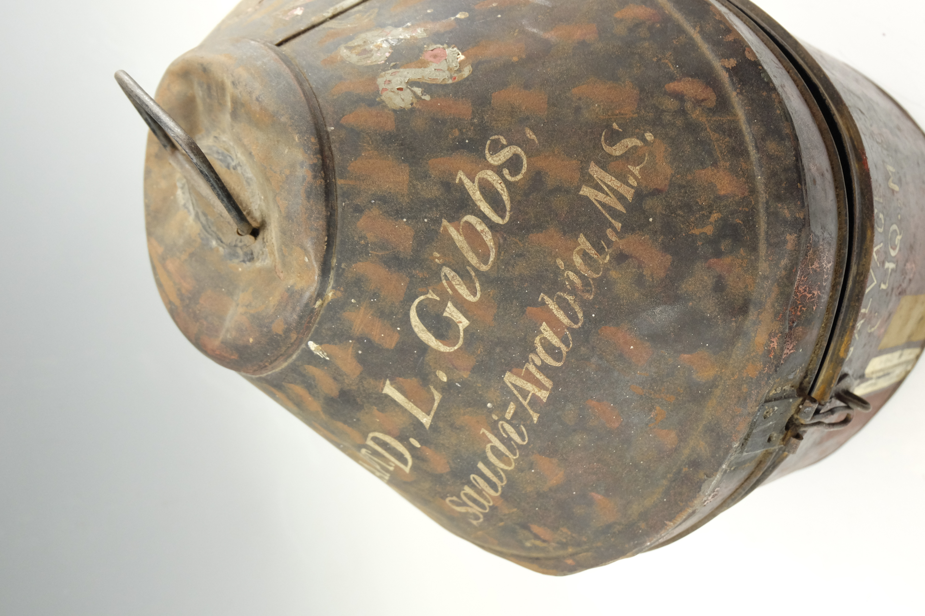 An inter-War British Army officer's Wolseley Pattern tropical helmet tin bearing the name of Captain - Image 3 of 5