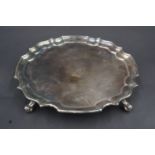 A small Chippendale style silver salver, Birmingham, 1970, 164 g, 15.5 cm