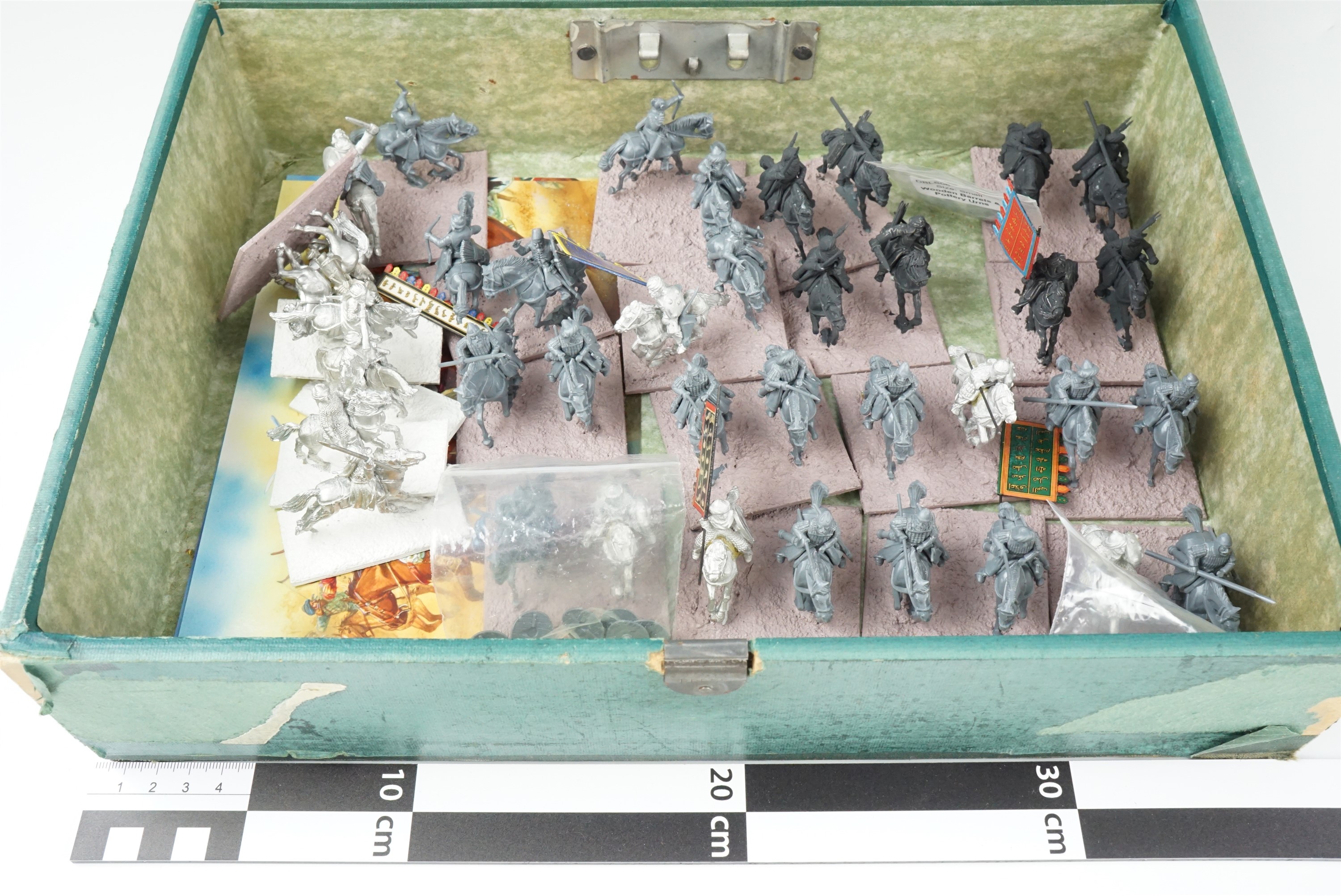 [ Wargaming ] A quantity of war games scale model soldiers, figures and structures of Victorian - Image 19 of 21