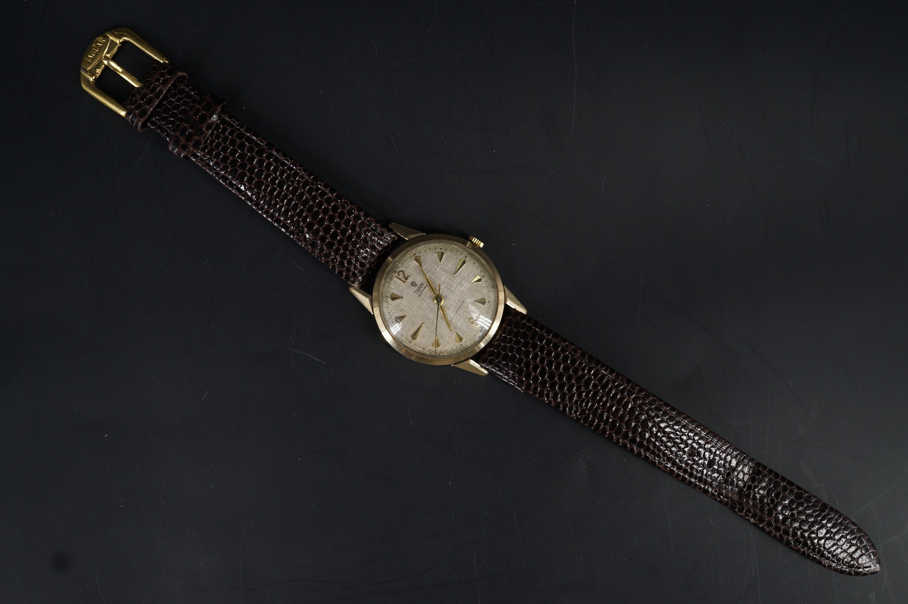 An early 1960s Tudor Royal 9 ct gold wristwatch, having a 17-jewel manual wind movement and circular - Image 4 of 5