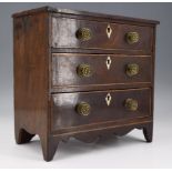 [ Tradesman's sample / apprentice piece ] An early 19th Century mahogany miniature chest of drawers,
