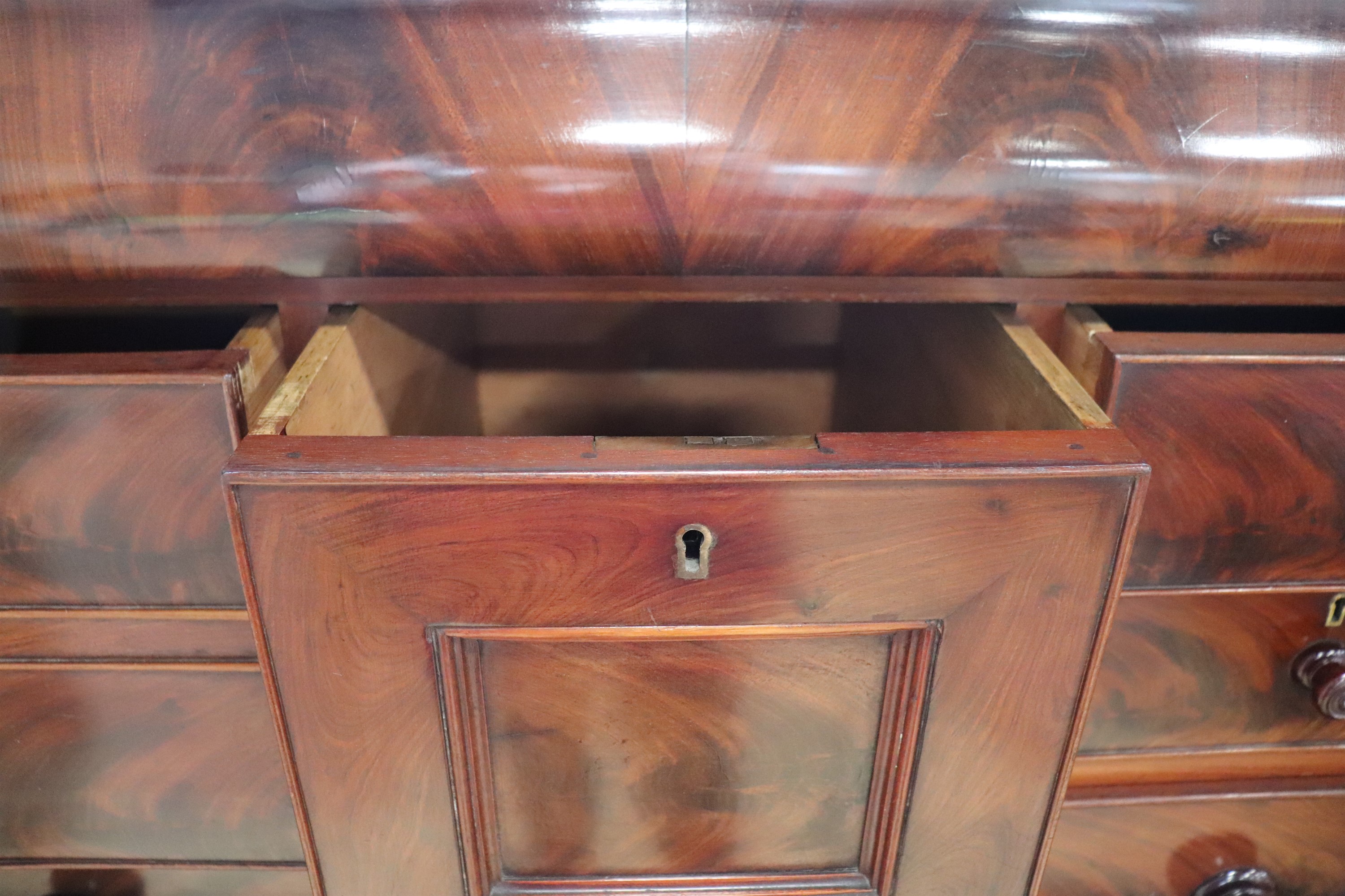 A Victorian mahogany Scotch chest, 123.5 x 57 x 146 cm - Image 3 of 3