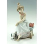 A Lladro figurine, Chit Chat, 5466, 21 cm