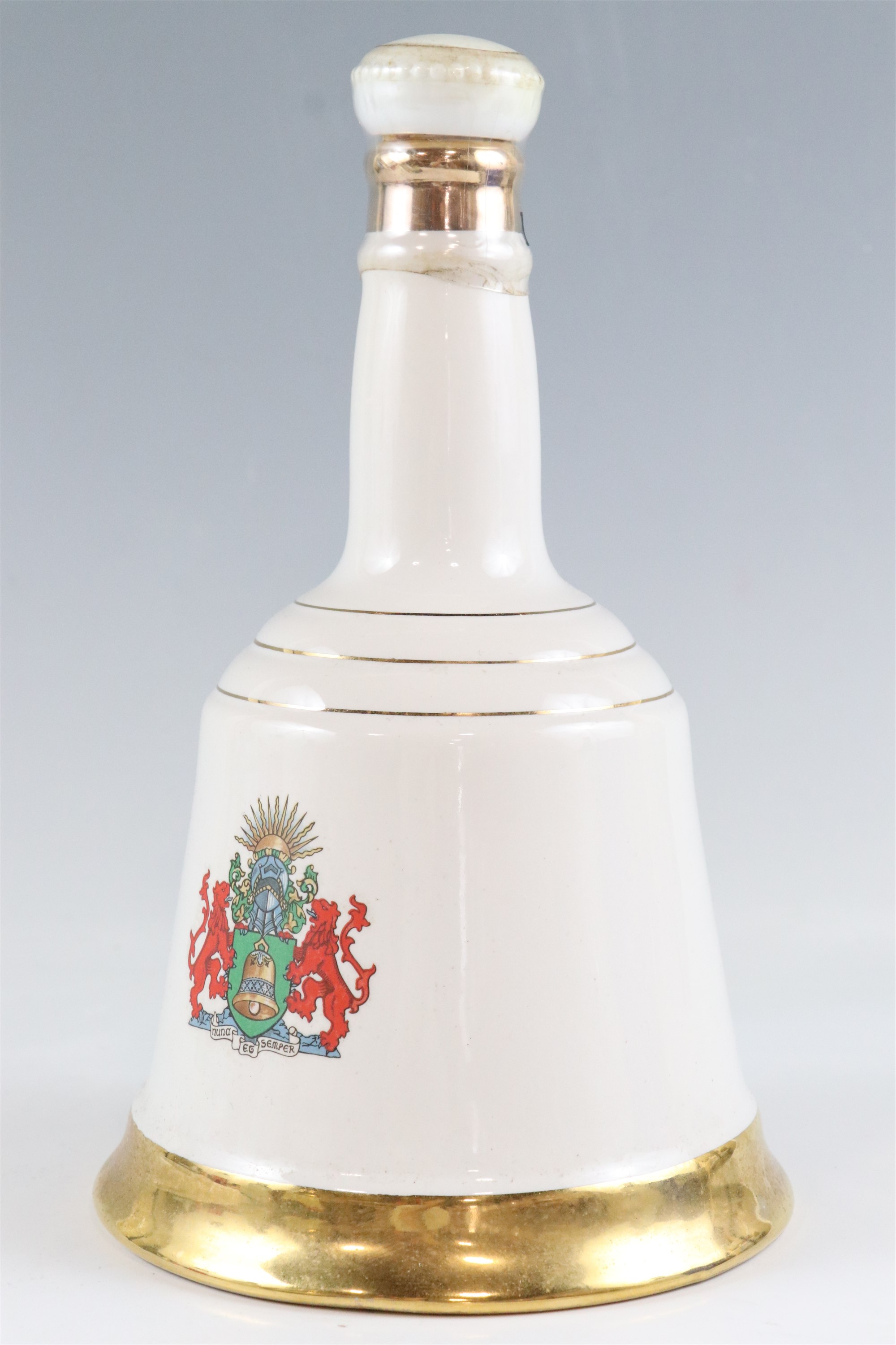 A boxed Wade royal commemorative ceramic decanter of Bell's whisky together with five others - Image 9 of 18