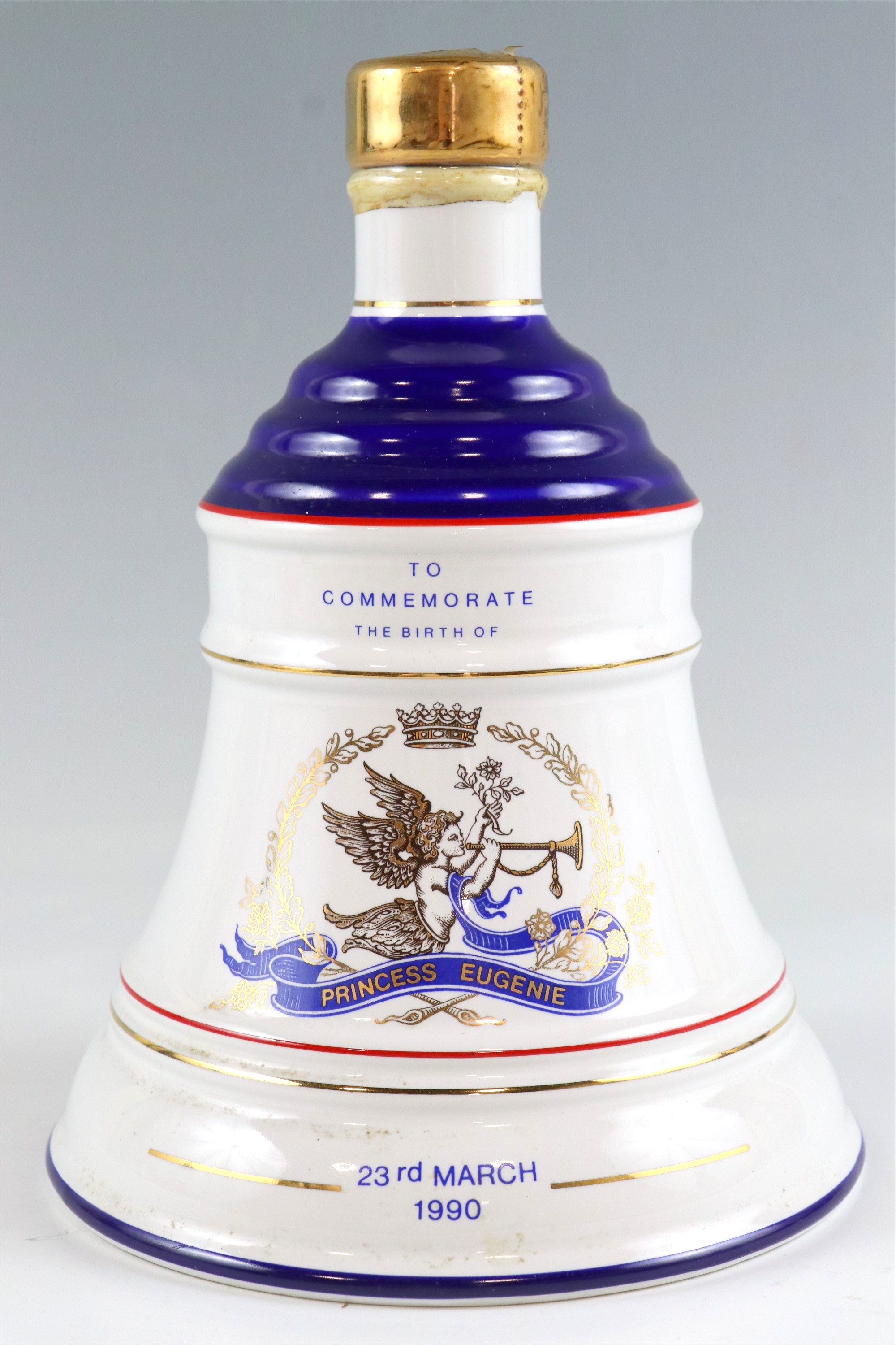 A boxed Wade royal commemorative ceramic decanter of Bell's whisky together with five others - Image 16 of 18