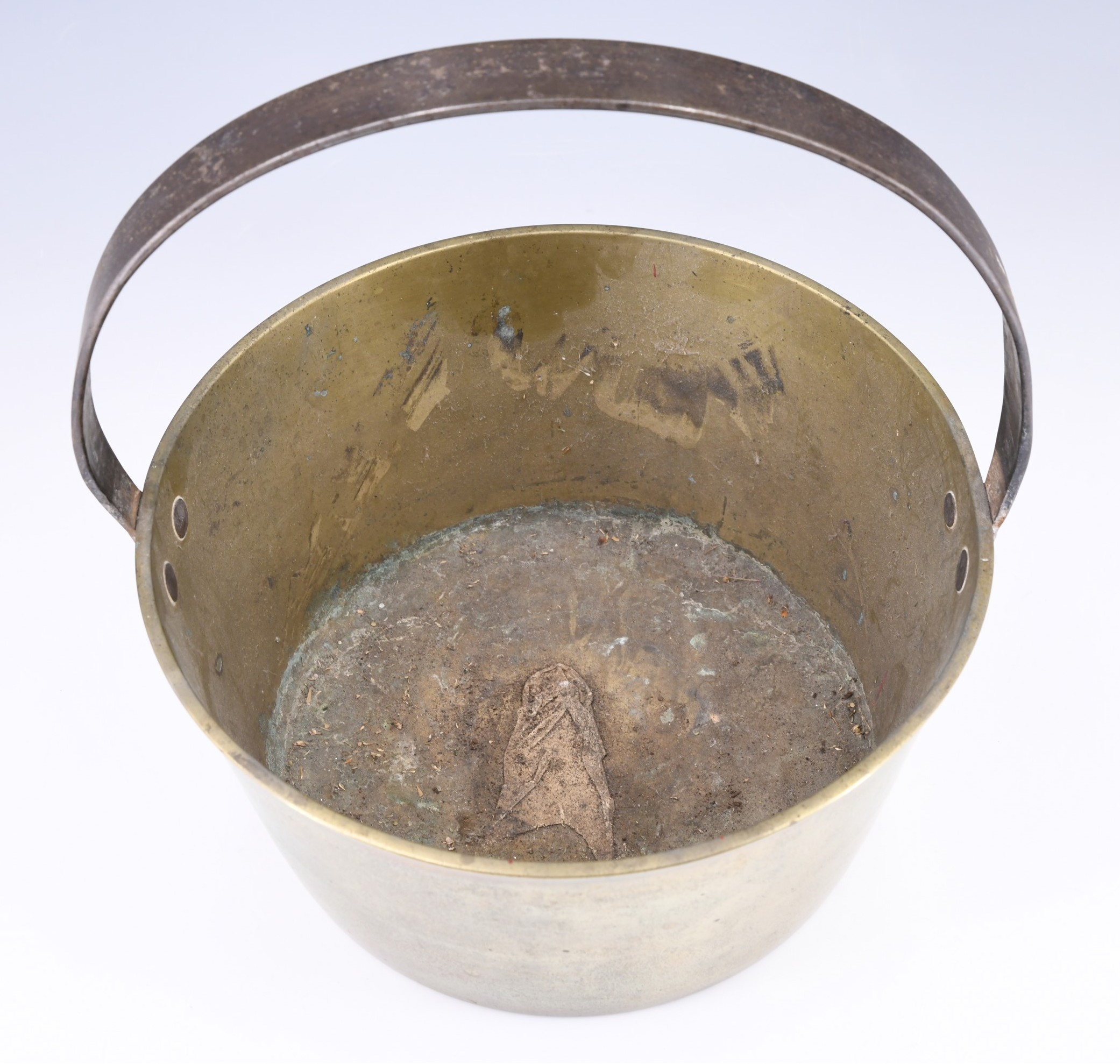 A Victorian cast brass and wrought iron jam pan, 27.5 cm diameter - Image 3 of 4
