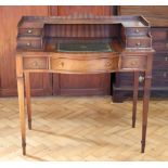 A late 20th Century lady's mahogany writing desk, 92 x 50 x 94 cm