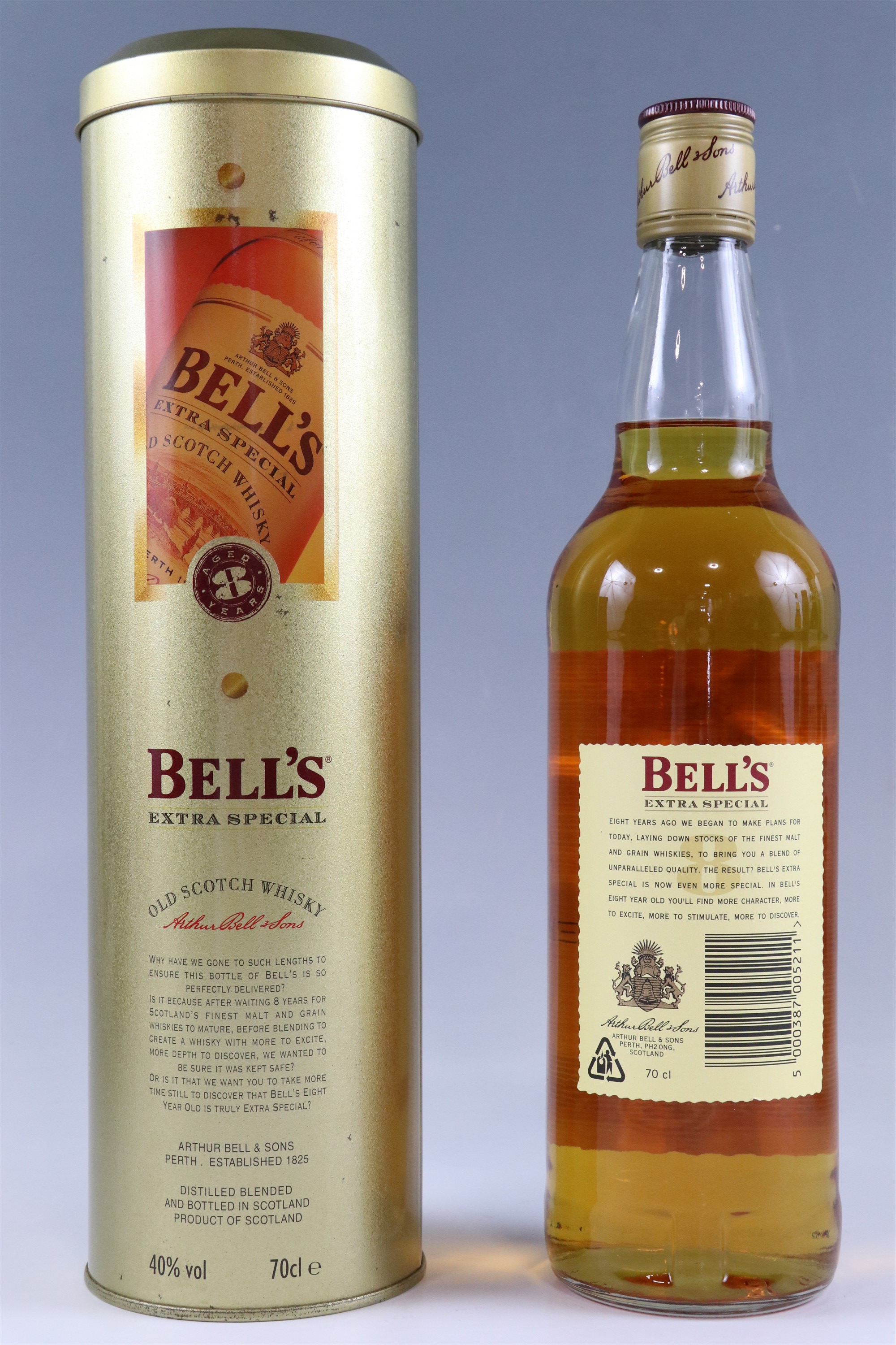 Six bottles of boxed whisky, comprising Dimple 15 Years Old and De Luxe, Bell's, Aerstone Sea - Image 7 of 13