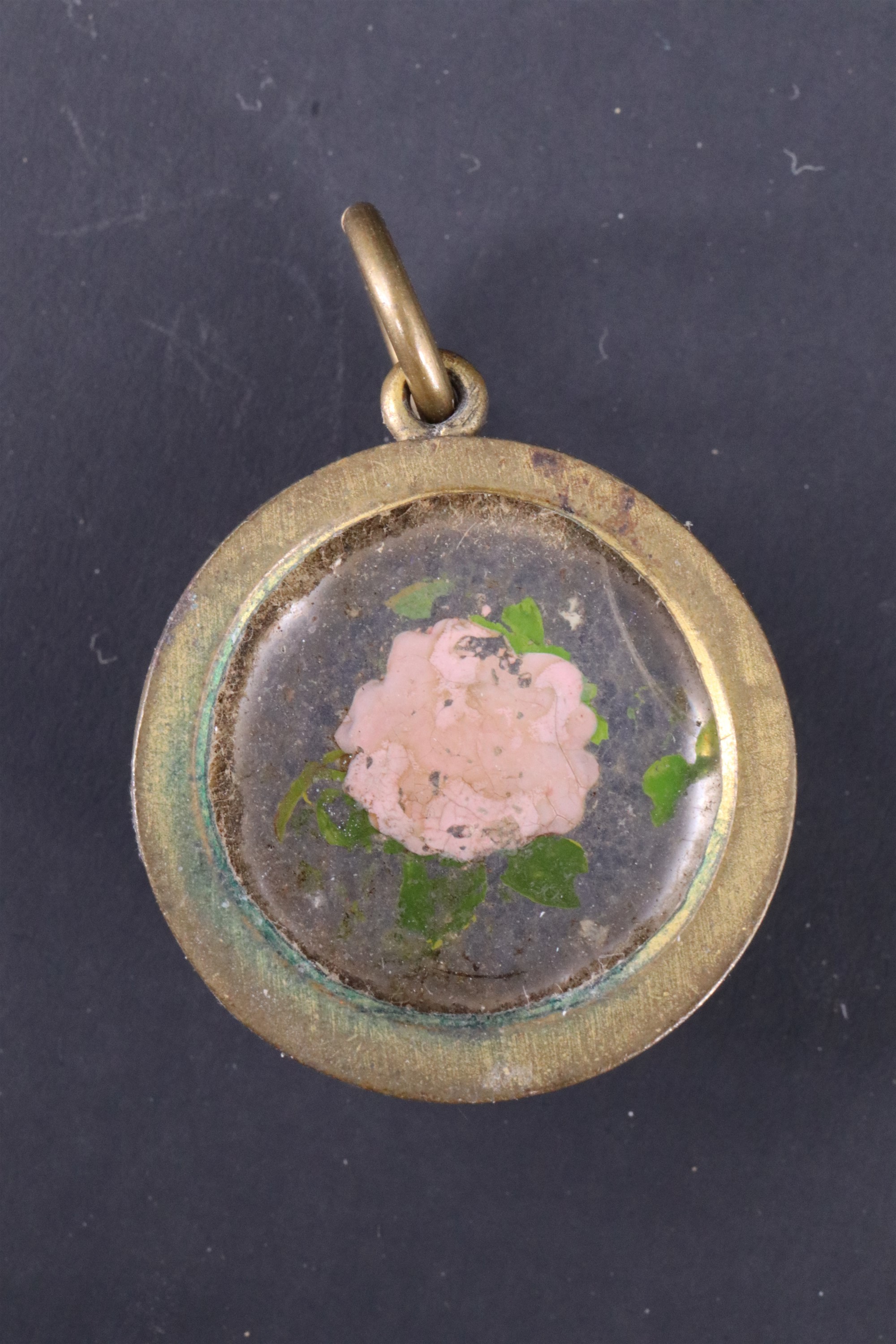 A Victorian white metal pendant double locket and bead neck chain, together with an Essex crystal - Image 6 of 6