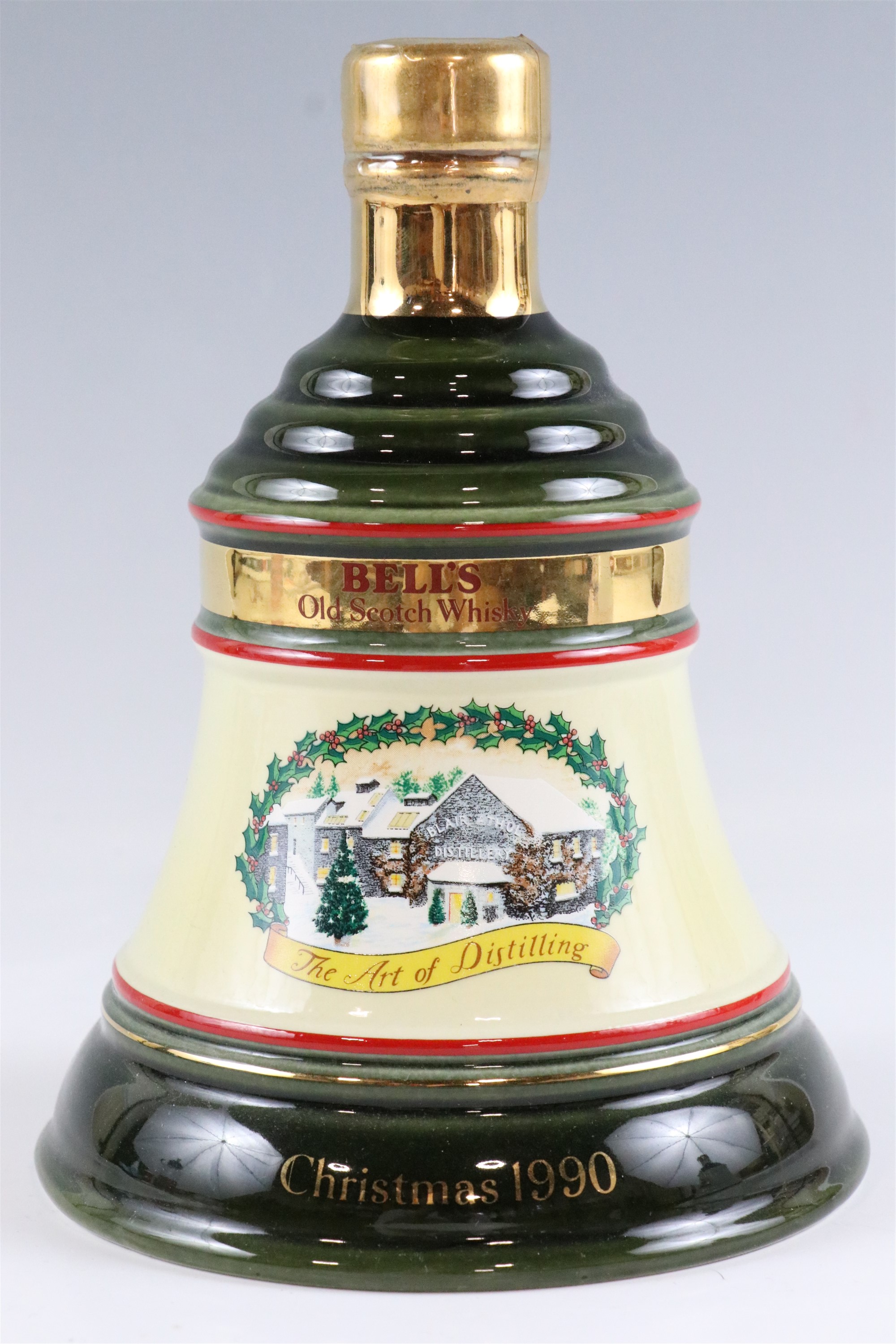 A boxed Wade royal commemorative ceramic decanter of Bell's whisky together with five others - Image 13 of 18