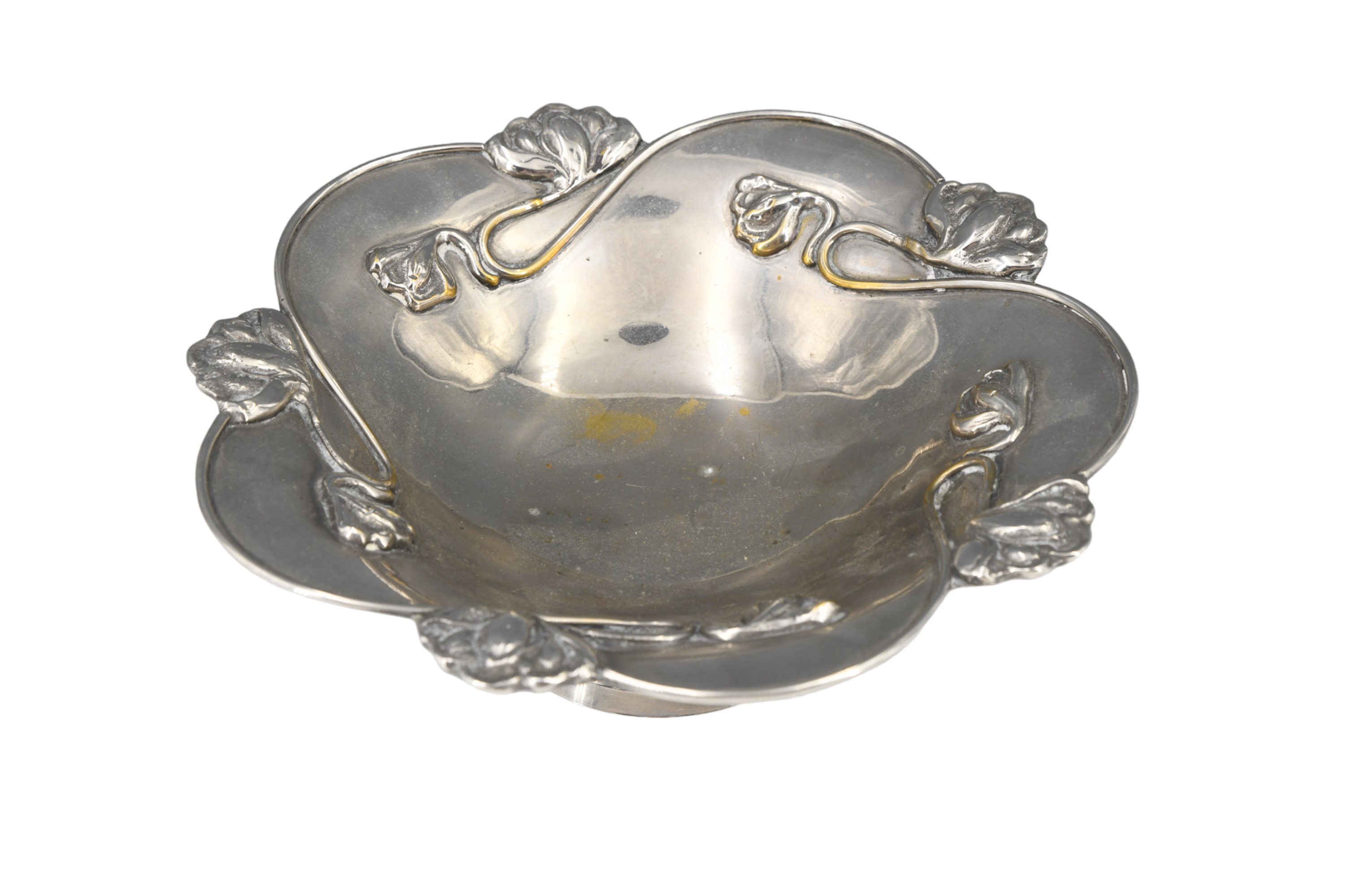 A silver plated Art Nouveau footed dish, 22 cm