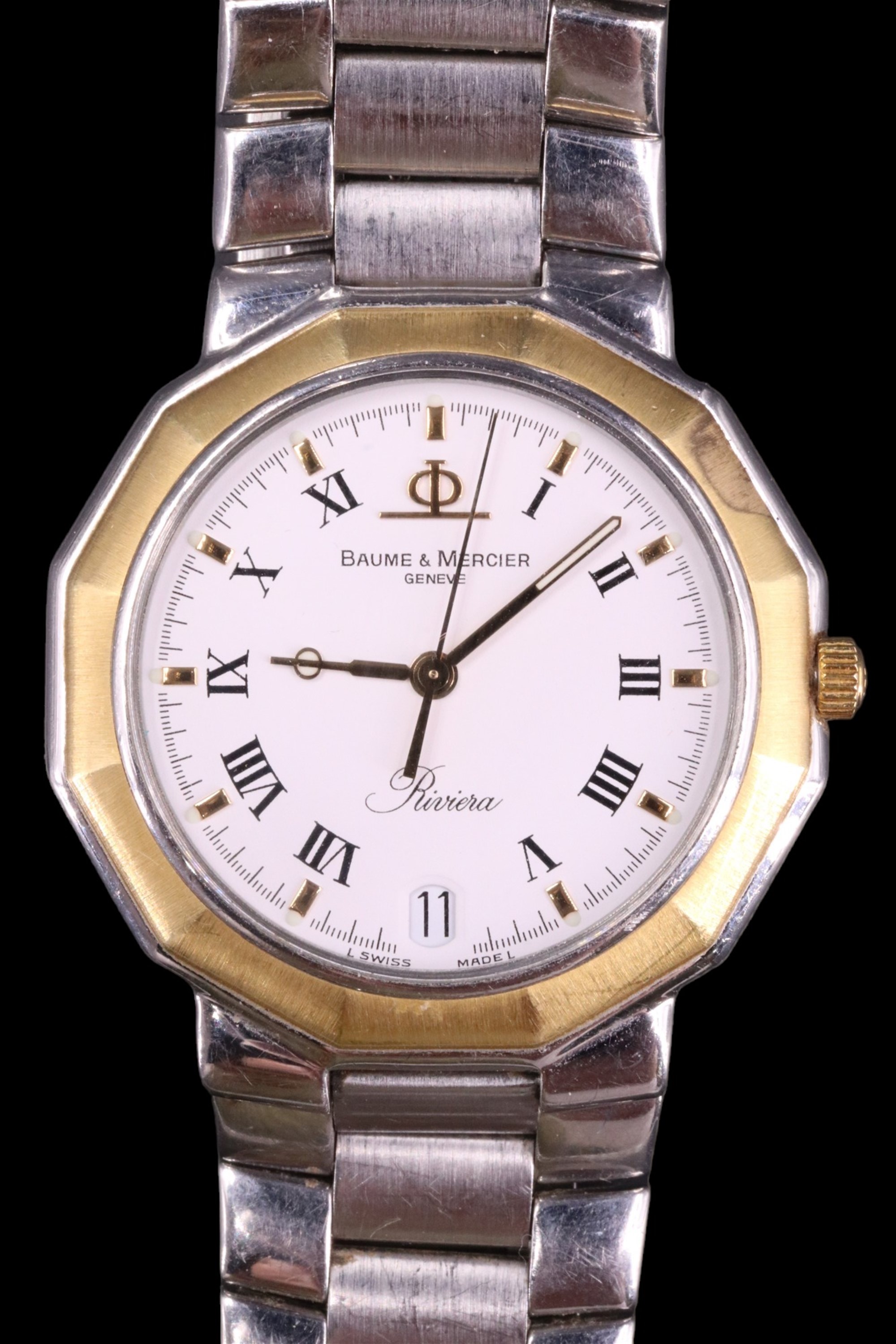 A Baume & Mercier Riviera wristwatch, having a quartz movement with screw-down crown and circular