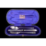 A cased silver Hanoverian pattern christening set, Sheffield, 1914, 84 g gross excluding filled