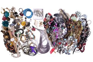 A quantity of vintage and later costume jewellery, including necklaces, earrings, bracelets, etc