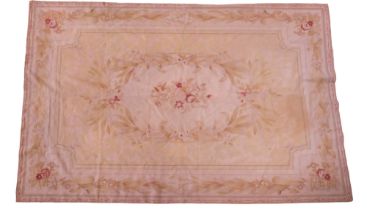 A late 19th Century French Aubusson style hand-woven tapestry style carpet / rug, 275 x 179 cm