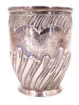 A Victorian silver beaker / vase, decorated with Georgian style gadrooning, London, 1894, 11 cm, 168