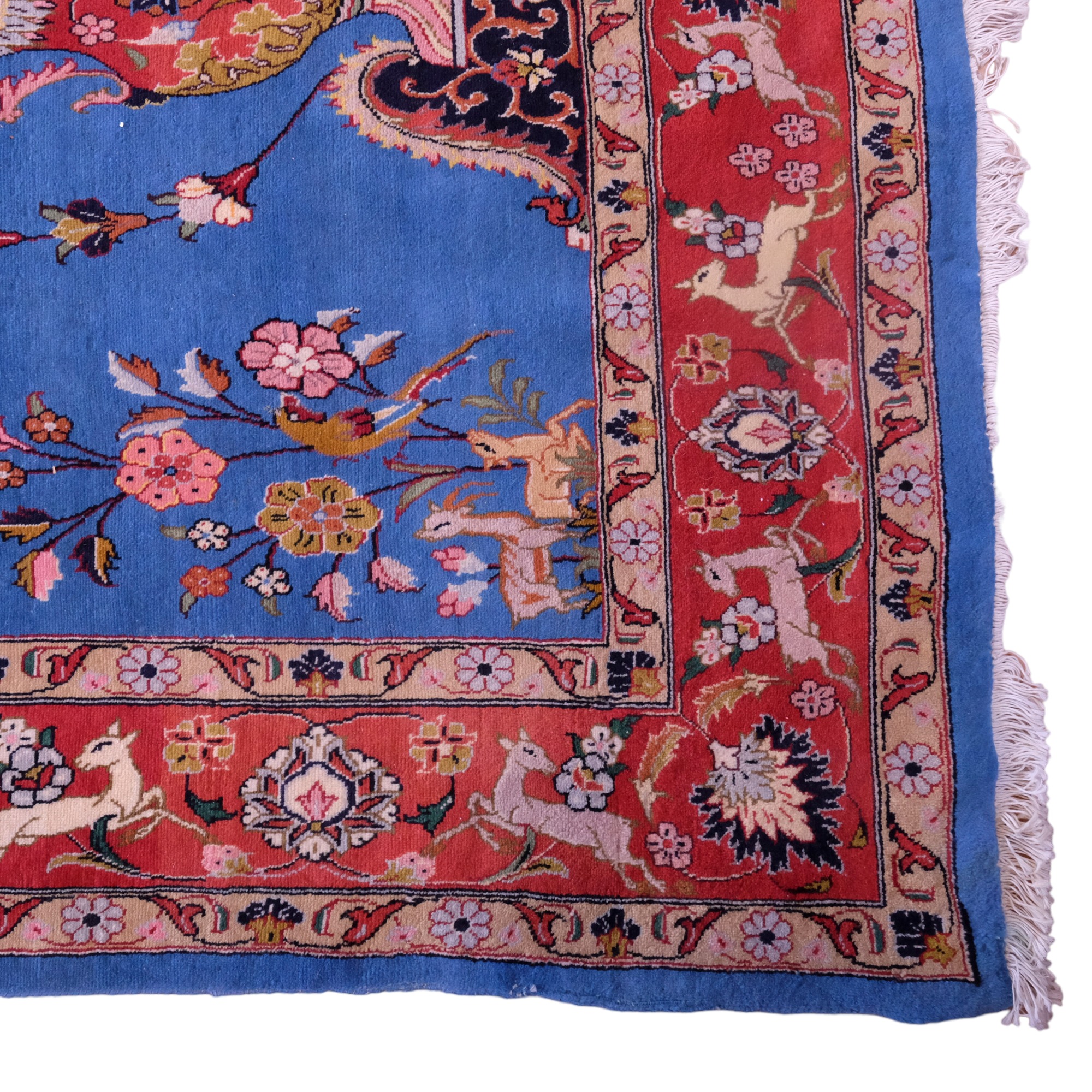 A very fine antique Persian Sarough / Zaronim hand-knotted wool-pile rug, decorated with deer, fawn, - Image 4 of 10