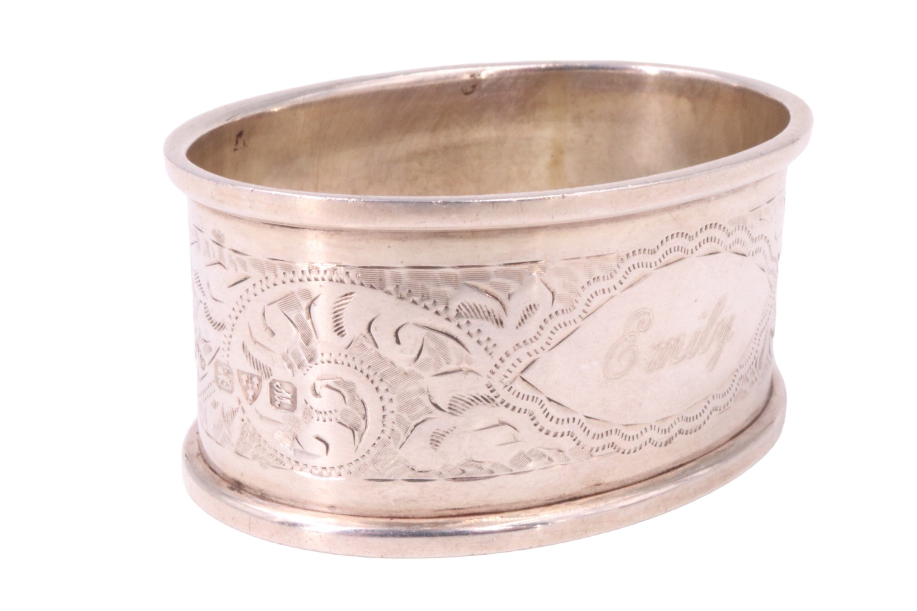 Three silver napkin rings, comprising two engine turned with vacant cartouches, and one floral - Image 6 of 9