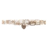 A 9 ct gold gate-link bracelet, London, 1988, 4.78 g, 18 cm x 0.9 cm