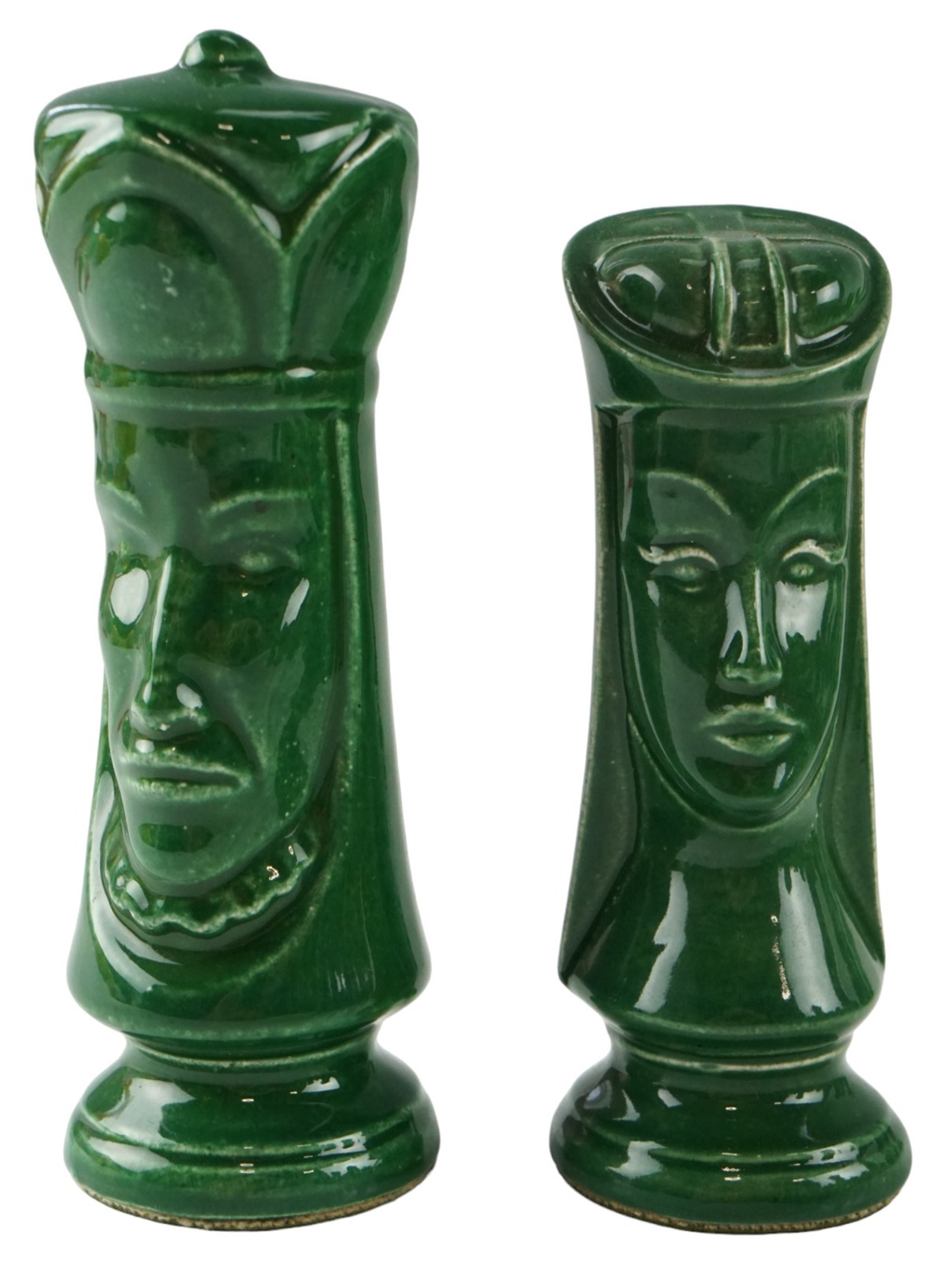 A set of mid-20th-Century rust orange and green ceramic chess pieces, king 10.5 cm - Image 2 of 4
