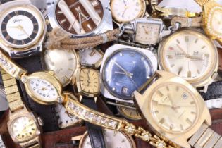 A quantity of vintage and later fashion watches including Oris, Roxedo, Crodel, etc