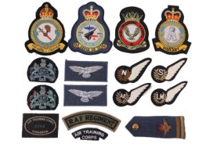 Sundry items of RAF insignia