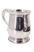 A George V silver baluster tankard, Adie Brothers Ltd, Birmingham, 1934, 328 g, 11.5 cm high