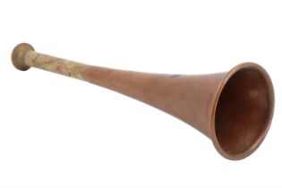 A copper and brass hunting horn, 23 cm