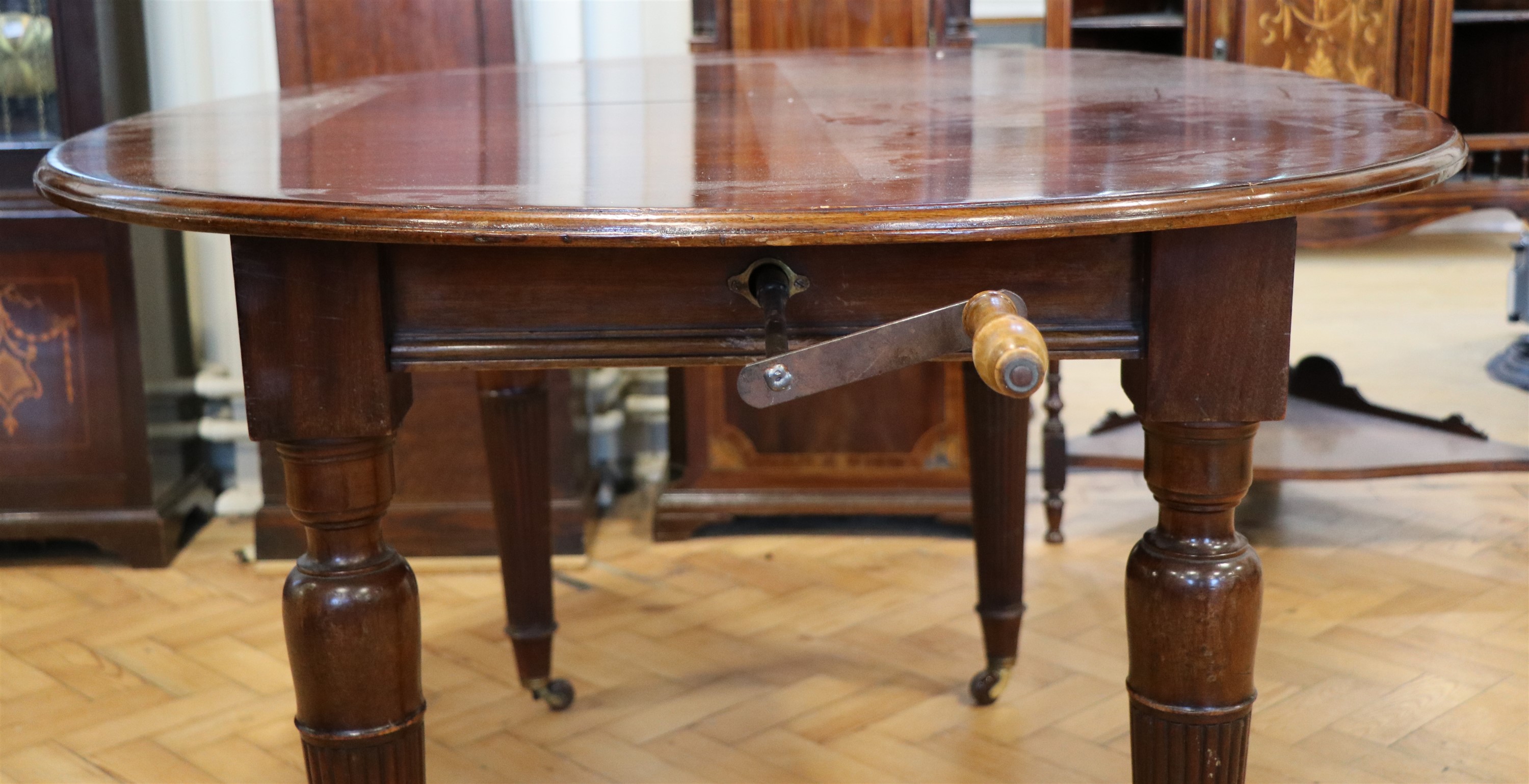 A Victorian mahogany dining suite - Image 7 of 12