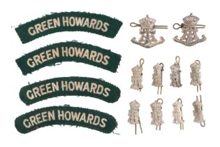 Green Howards cloth shoulder titles, cap and collar badges
