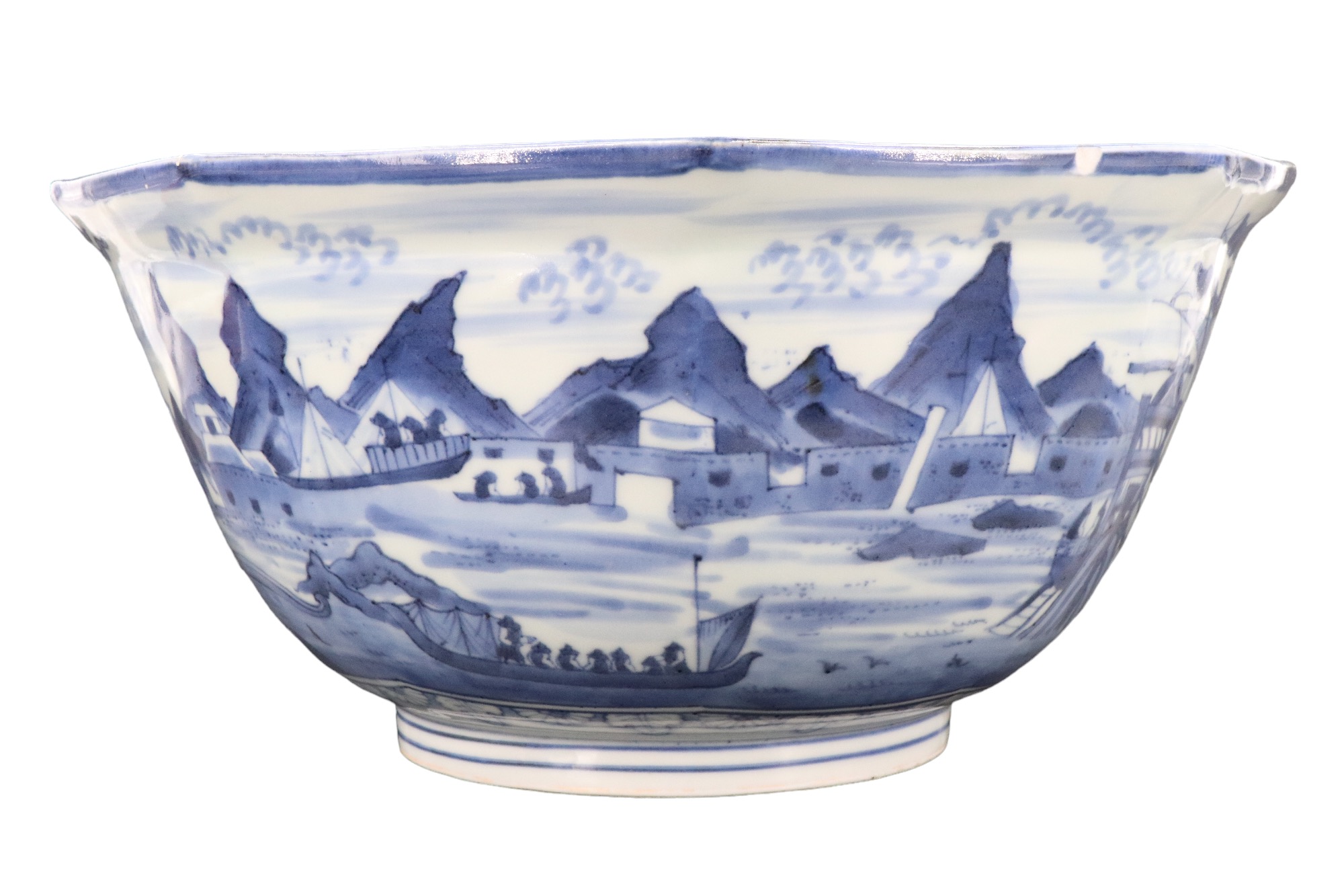 A late Edo / early Meiji Japanese blue-and-white porcelain bowl, octagonal in section, the - Image 4 of 6