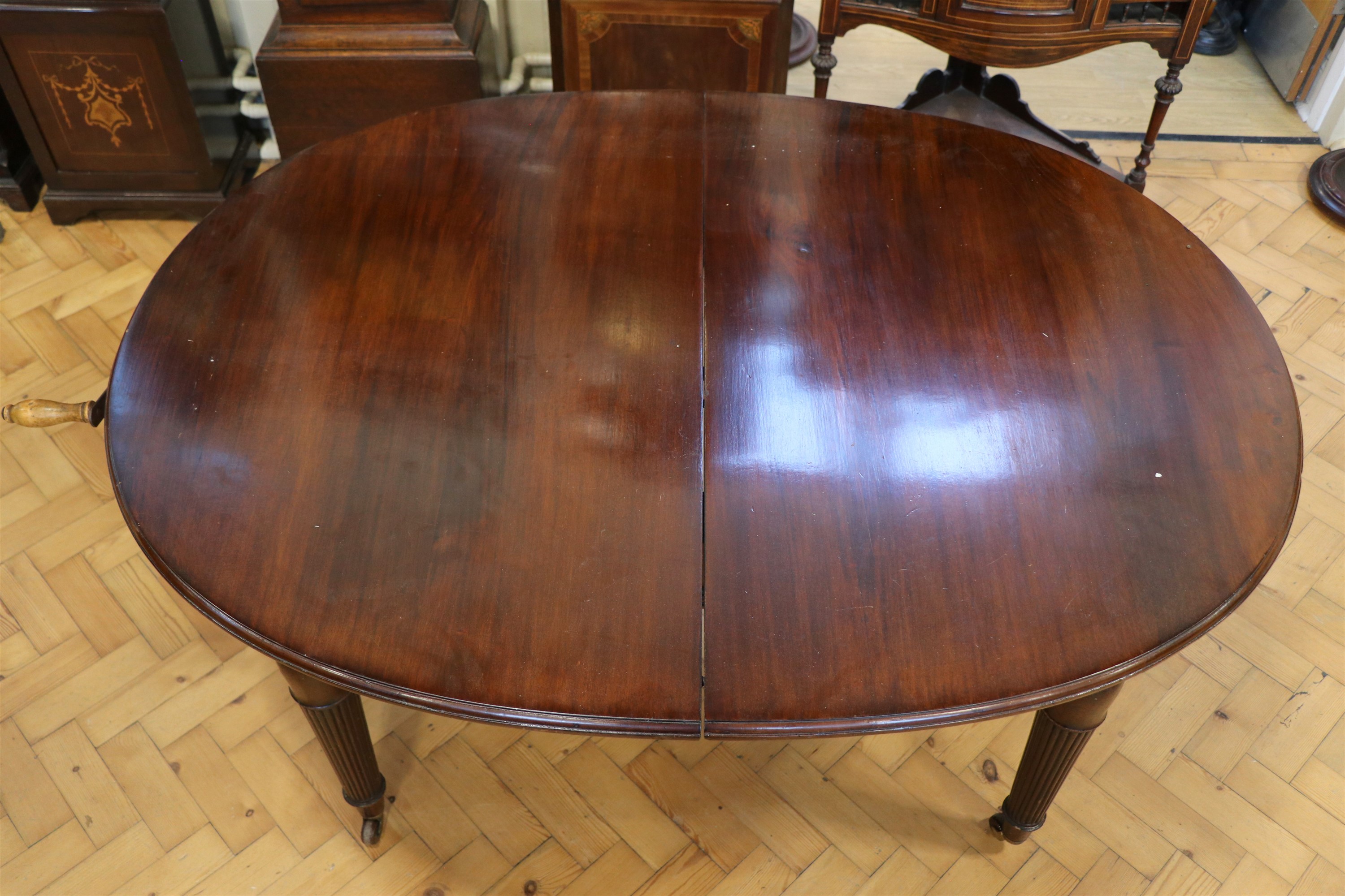 A Victorian mahogany dining suite - Image 6 of 12