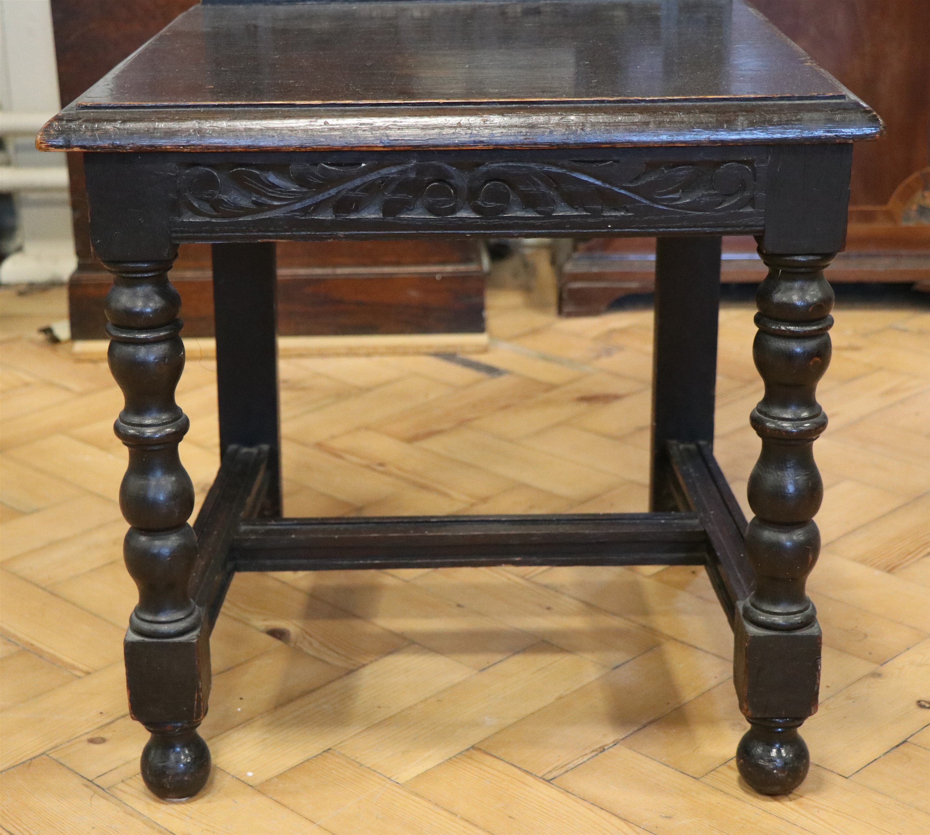 A late 19th / early 20th Century carved oak standard / hall chair - Image 3 of 3