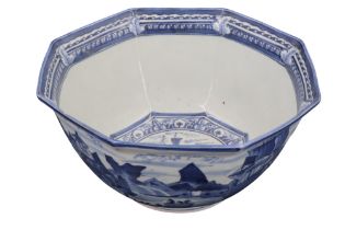 A late Edo / early Meiji Japanese blue-and-white porcelain bowl, octagonal in section, the