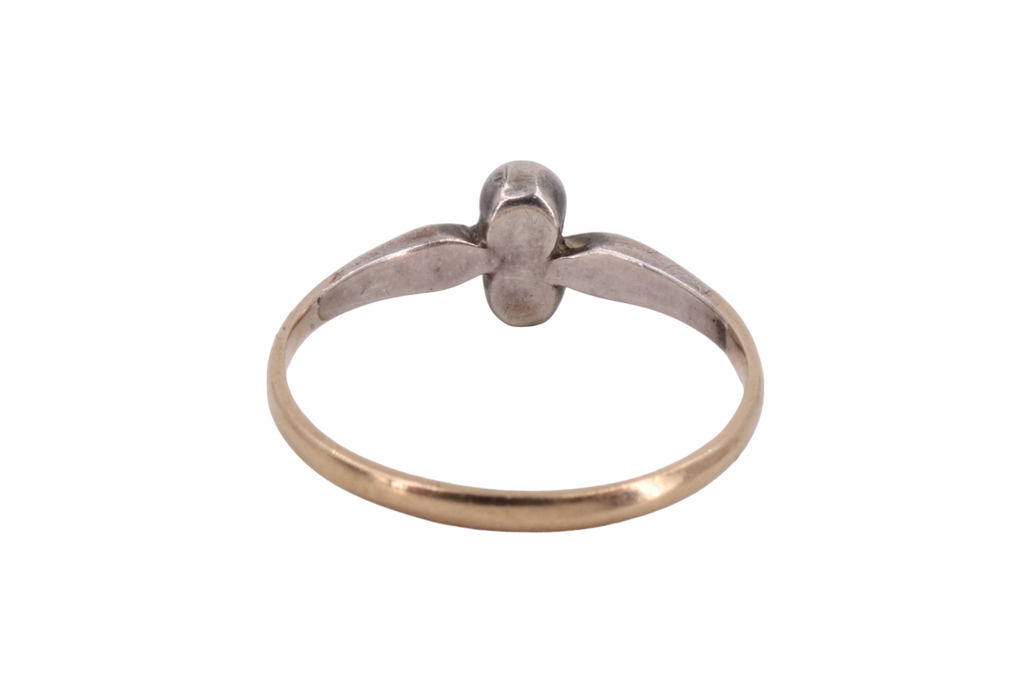 A vintage engagement ring, comprising a pair of paste stones set in white metal on a yellow metal - Image 4 of 5