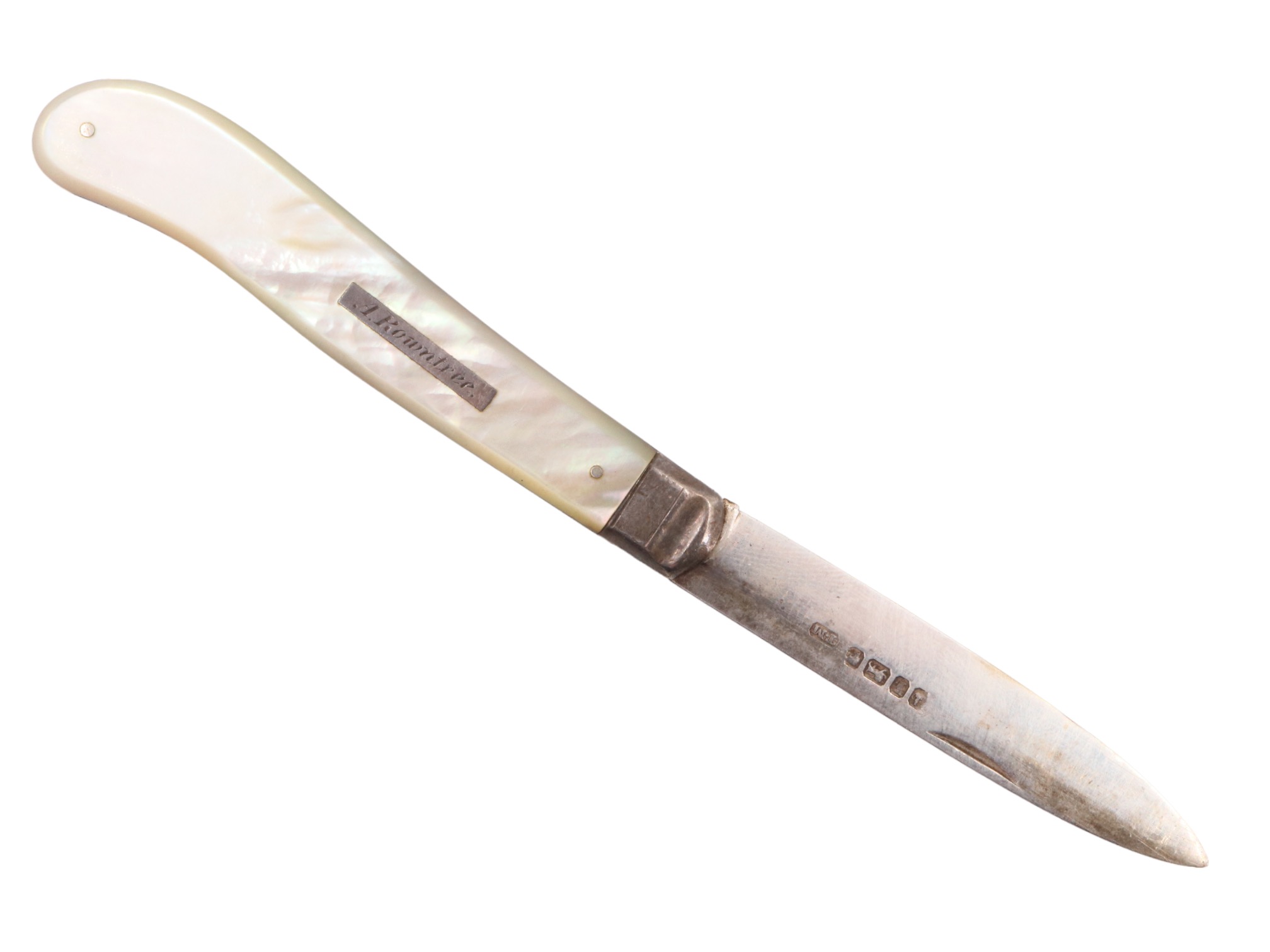 A Victorian mother-of-pearl handled silver folding fruit knife, Thomas Marples, Sheffield, 13.5 cm - Image 2 of 4